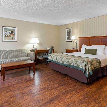 Days Inn By Wyndham Вестмінстер Екстер'єр фото